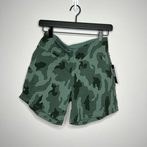 Mountain Hardware Dynama Shorts